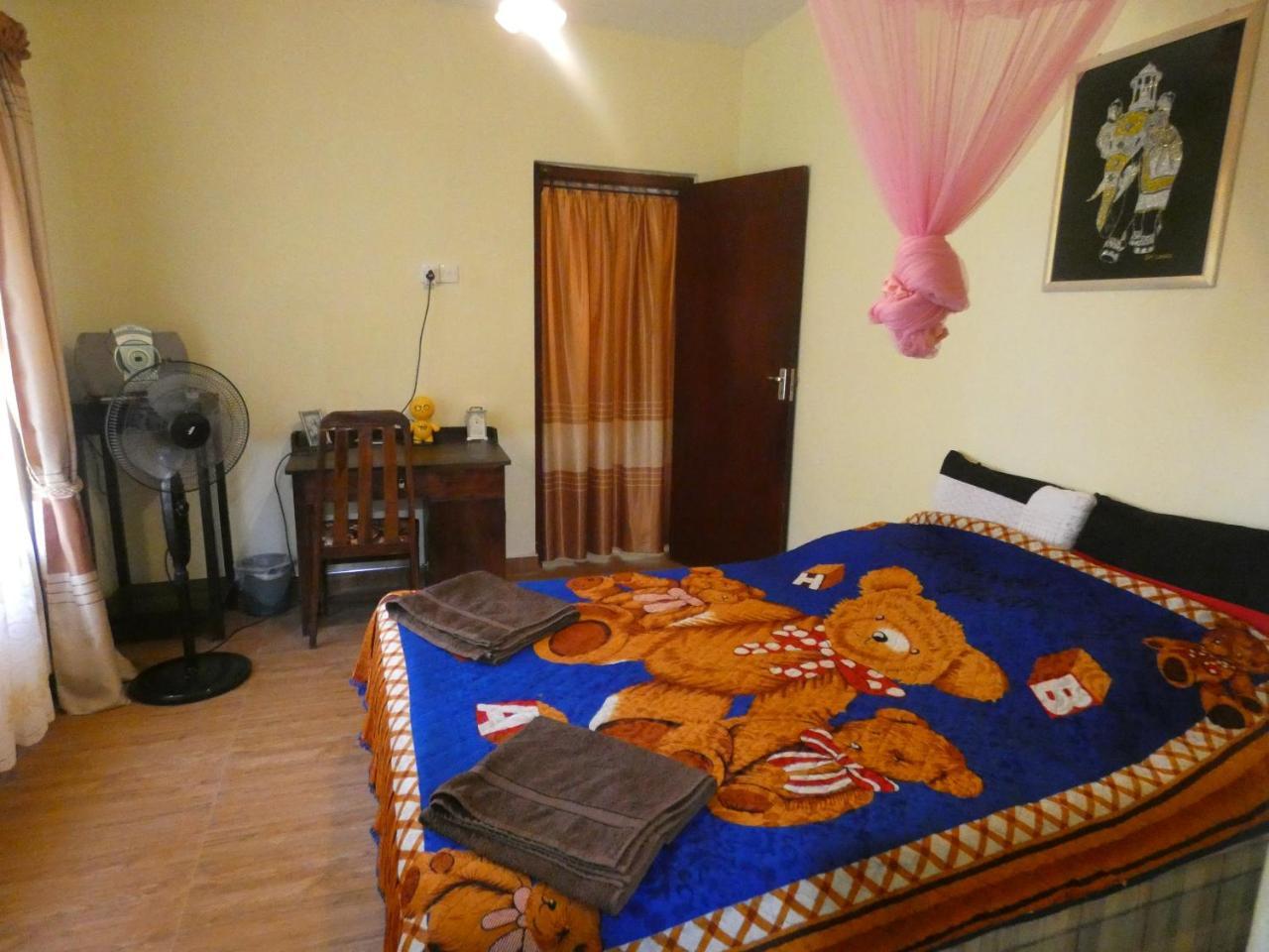 Appartement Jayawimana à Kandy Extérieur photo